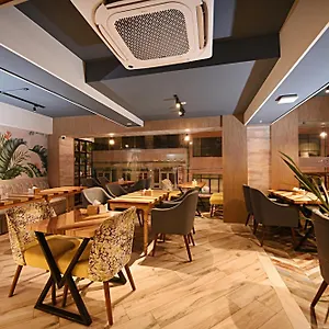 3* Апарт-отель Daali &