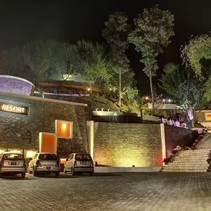 4* Курортный комплекс Chhaimale